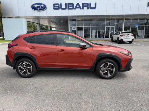 Used 2024 Subaru Crosstrek 2.0i Premium w/ Popular Package #4 AWD/4WD image 2