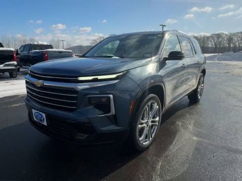 New 2026 Chevrolet Traverse High Country w/ LPO, Floor Liner Package image 4