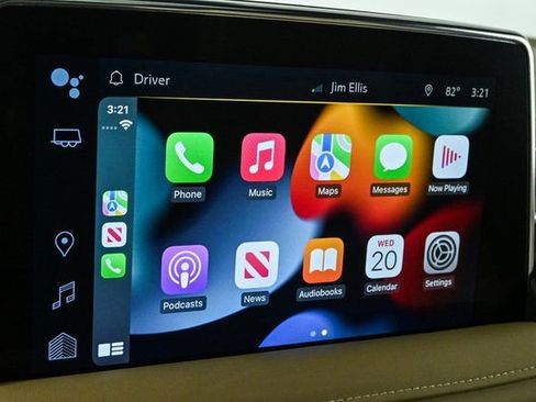 Used 2023 Chevrolet Suburban Premier image 3