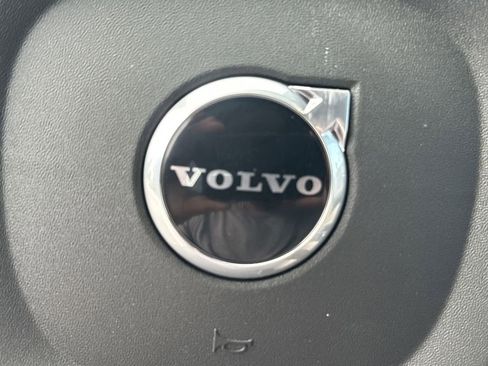 New 2026 Volvo XC90 B6 Plus w/ Protection Package Premier image 24