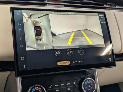 Used 2023 Land Rover Range Rover SE image 15