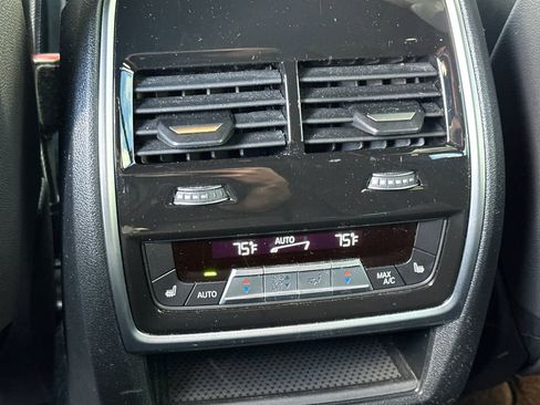 Used 2023 BMW X5 xDrive40i w/ Premium Package image 16