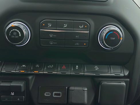 Used 2025 Chevrolet Silverado 1500 Custom Trail Boss image 17