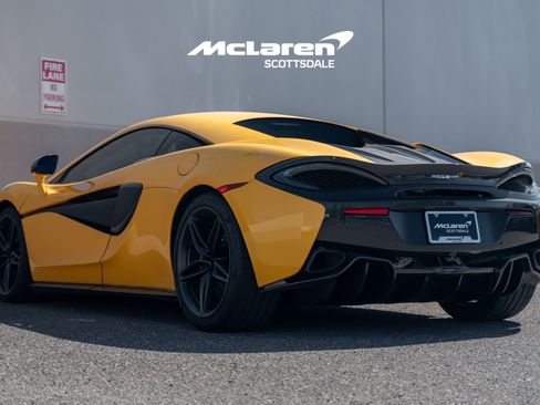 Used 2017 McLaren 570S Coupe RWD image 5