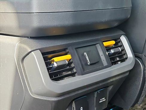 Used 2024 Ford F150 Lariat w/ FX4 Off-Road Package image 15