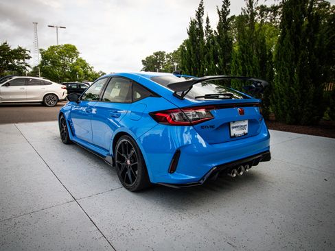Used 2025 Honda Civic Type R image 8