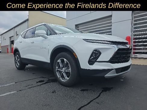 Used 2024 Chevrolet Blazer LT w/ Convenience Package FWD image 1