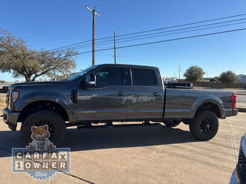 Used 2019 Ford F350 Lariat w/ Lariat Ultimate Package image 4