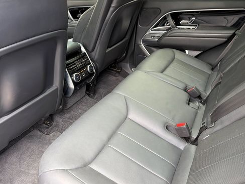 Used 2023 Land Rover Range Rover SE AWD/4WD image 29