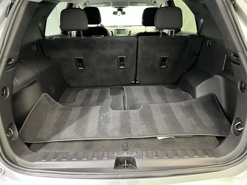Used 2023 Chevrolet Equinox LT image 14