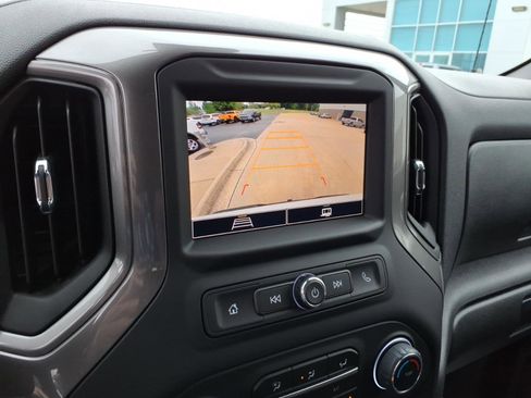 Used 2025 Chevrolet Silverado 1500 Custom Trail Boss AWD/4WD image 18