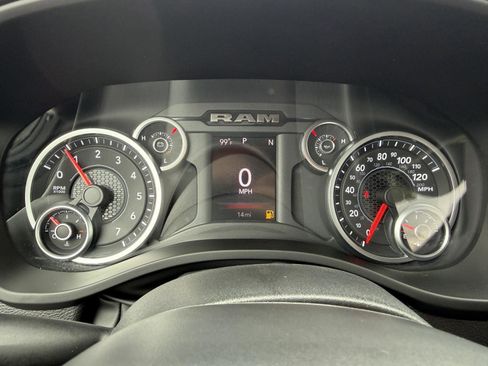 New 2026 RAM 1500 Express AWD/4WD image 10