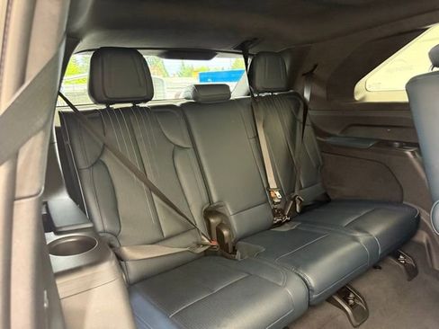 Used 2025 Cadillac Escalade IQ Luxury 2 w/ LPO, Premium Carpet Package AWD/4WD image 28
