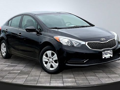 Used 2015 Kia Forte LX FWD image 3