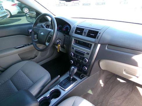 Used 2011 Ford Fusion SEL image 29
