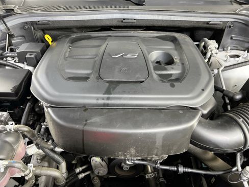 Used 2021 Jeep Grand Cherokee Limited image 31