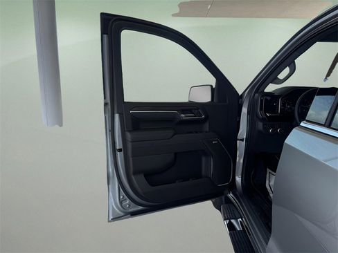 Used 2025 GMC Sierra 1500 SLT w/ SLT Premium Package image 10