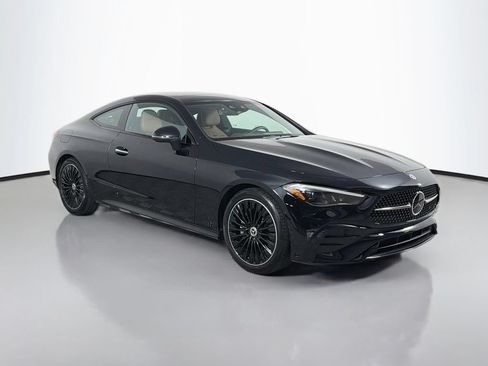Used 2024 Mercedes-Benz CLE 300 4MATIC Coupe image 3