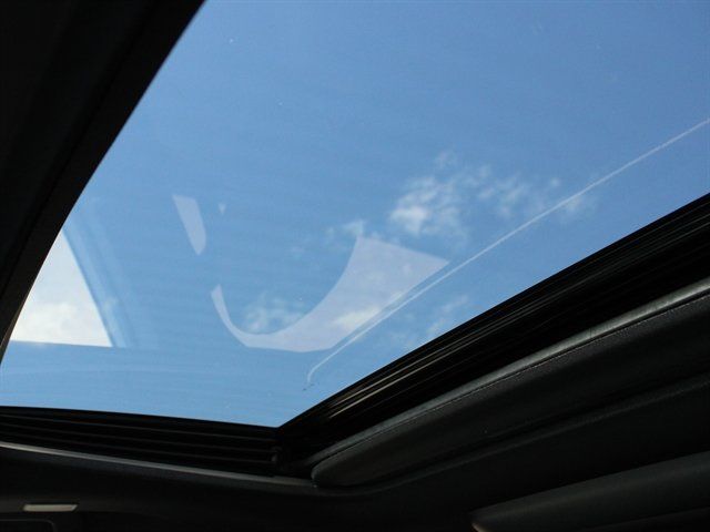Used 2026 Toyota Sienna Platinum AWD/4WD image 31