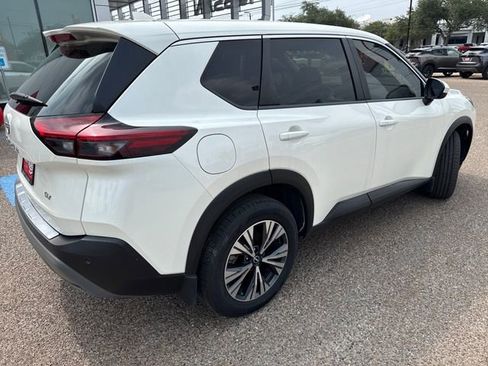 Certified 2023 Nissan Rogue SV FWD image 6