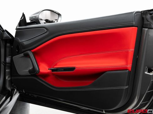 Used 2020 Ferrari GTC4Lusso image 24