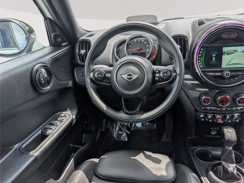 Used 2018 MINI Cooper Countryman FWD image 17
