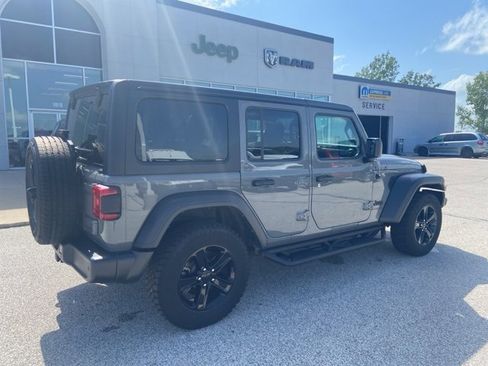 Used 2021 Jeep Wrangler Unlimited Sport image 9