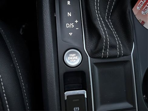 Used 2022 Volkswagen Atlas SE FWD image 21