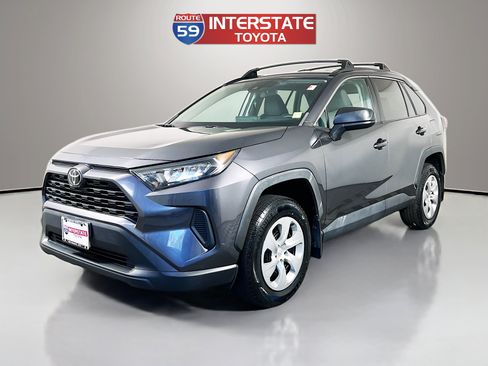 Certified 2021 Toyota RAV4 LE AWD/4WD image 3