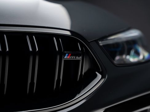 Used 2022 BMW M8 Competition w/ M Carbon Exterior Package AWD/4WD image 16