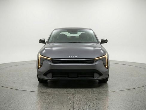 Used 2025 Kia K4 FWD image 2