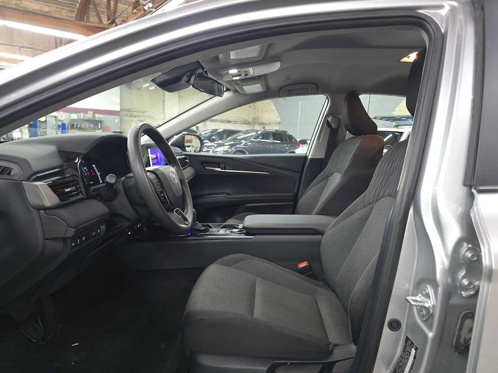 Used 2025 Toyota Camry LE FWD image 20