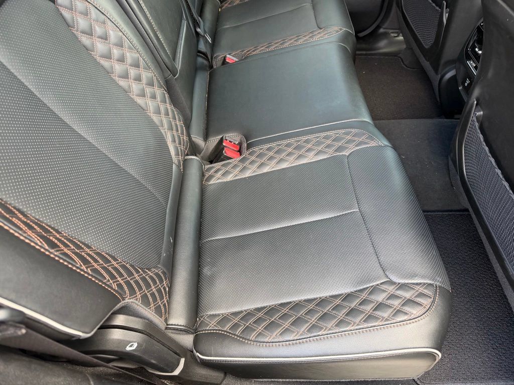 Used 2023 Jeep Grand Cherokee Summit AWD/4WD image 19