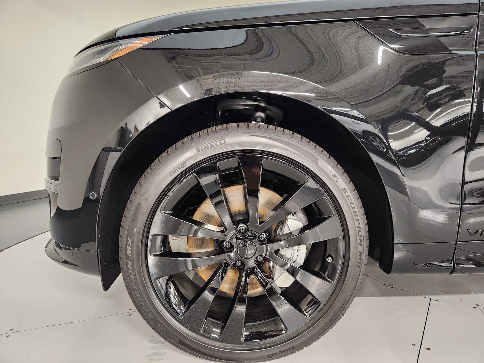 New 2026 Land Rover Range Rover Sport Dynamic SE AWD/4WD image 11