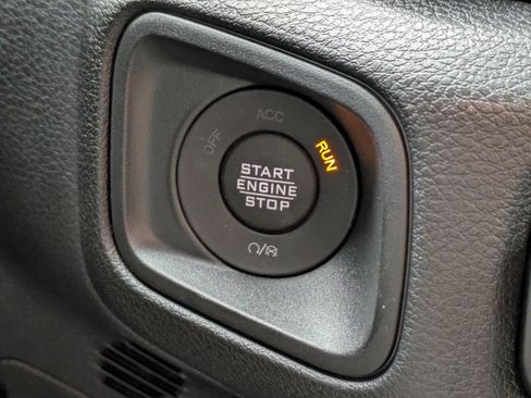 New 2026 Jeep Gladiator Sport image 29