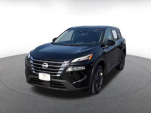 Used 2025 Nissan Rogue SV AWD/4WD image 7