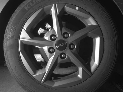 Used 2025 Kia K4 FWD image 15