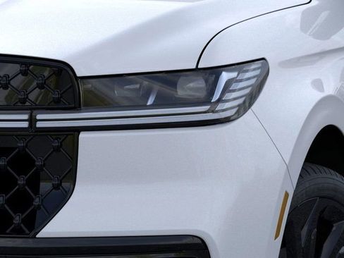 New 2025 Lincoln Navigator L Black Label image 18