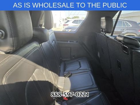 Used 2018 Ford Expedition Limited AWD/4WD image 12