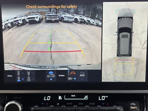 Used 2025 Toyota Sequoia Platinum image 15