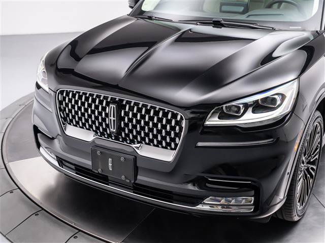 Used 2023 Lincoln Aviator Black Label w/ Dynamic Handling Package AWD/4WD image 9