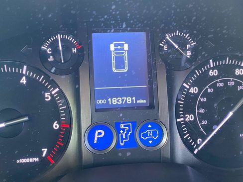 Used 2014 Lexus GX 460 Luxury AWD/4WD image 76