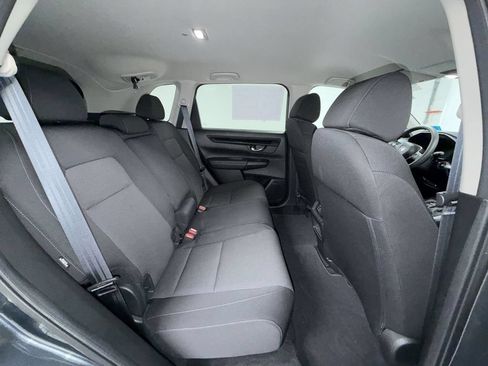 Used 2025 Honda CR-V LX image 17