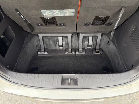Used 2024 Kia Carnival SX FWD image 5