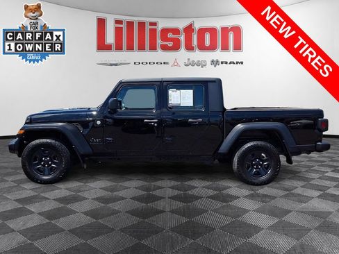 Used 2021 Jeep Gladiator Sport w/ Trailer Tow Package AWD/4WD image 7