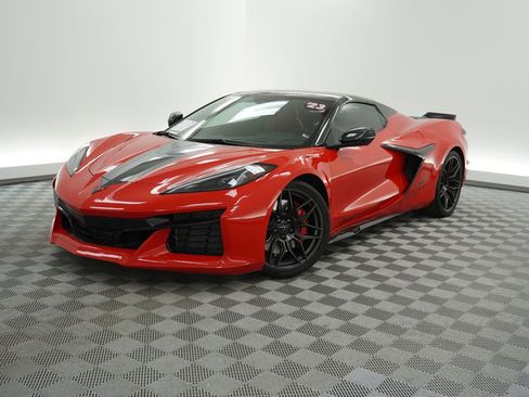 Used 2023 Chevrolet Corvette Z06 image 1