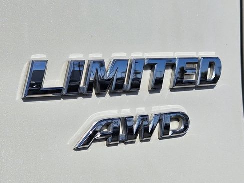 Used 2019 Toyota RAV4 Limited w/ Advanced Technology Package AWD/4WD image 30