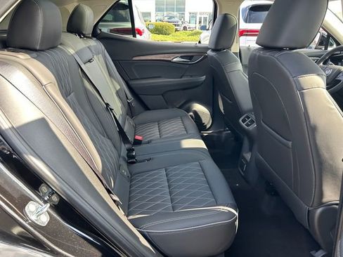 Used 2023 Buick Envision Avenir image 25