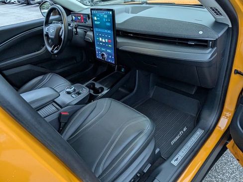 Used 2023 Ford Mustang Mach-E Premium image 13