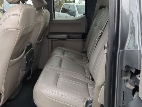 Used 2017 Ford F150 XLT w/ Equipment Group 302A Luxury image 24